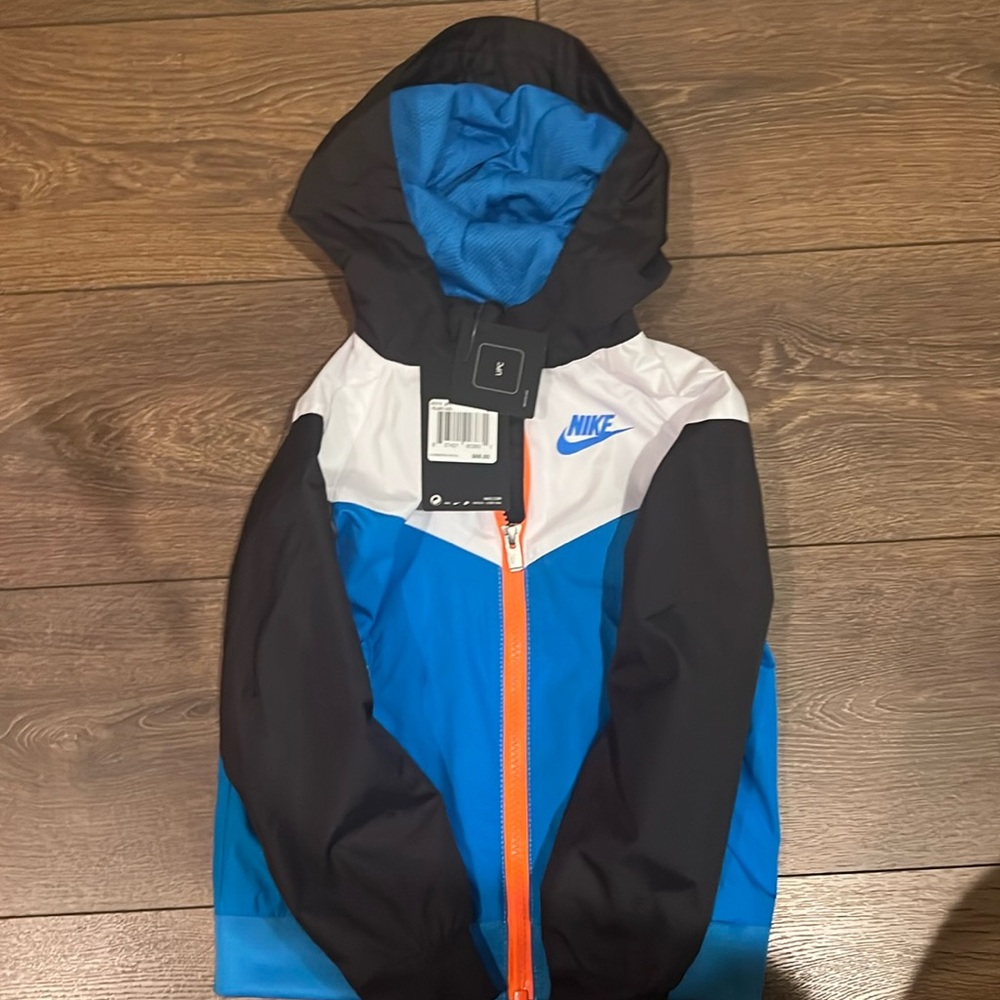 NWT Nike Toddler Boys Hooded Wind Breaker size 4T